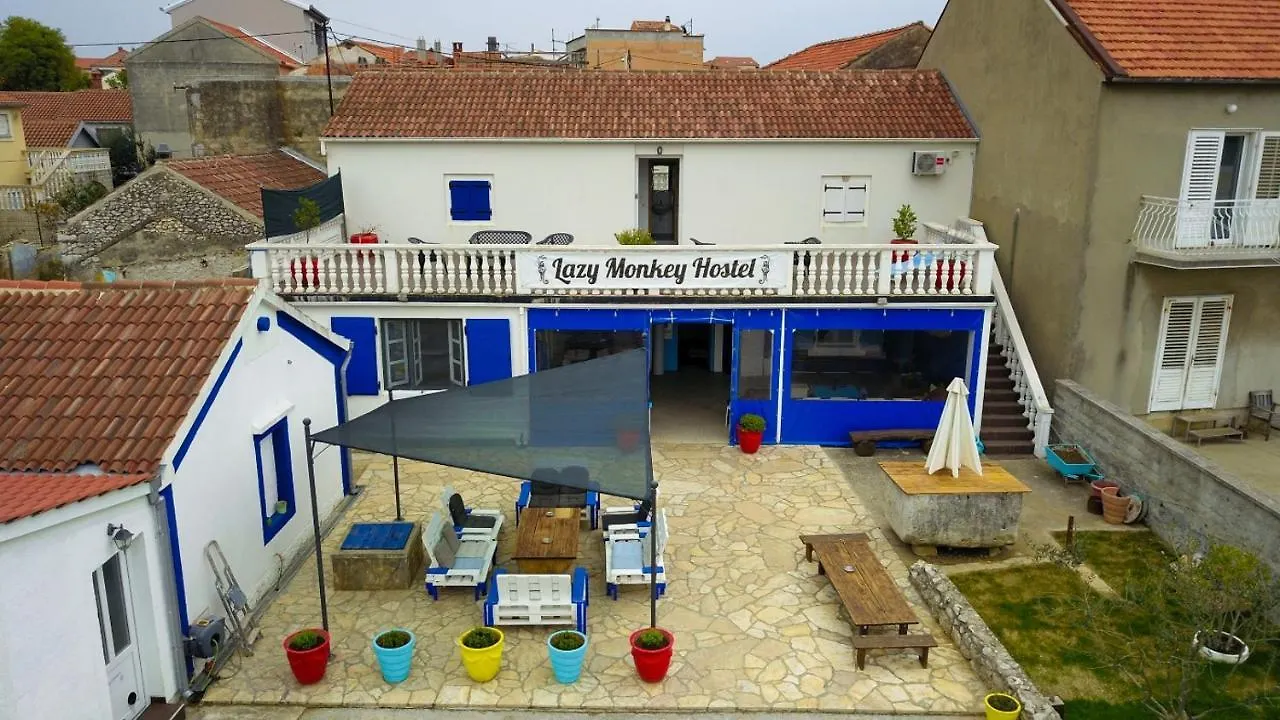 The Lazy Monkey Hostel & Apartments Zára